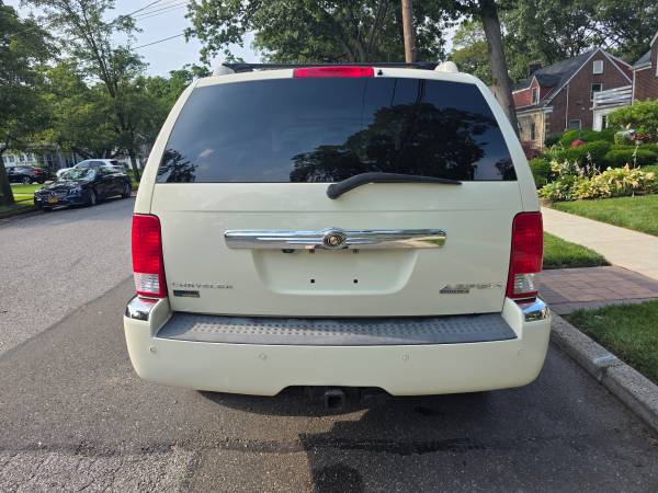 2009 Chrysler Aspen LTD, SUV, AWD, 7 Pasajeros, 110 K, Completo, Limpio, NEG - $3,45063654721106305123
