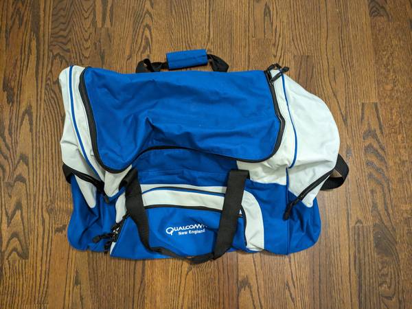 Large duffel bag - Brand NEW 1