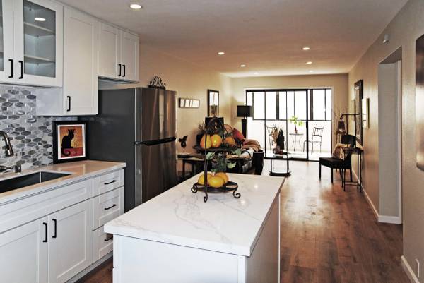 $320,000 / 1br - 616ft2 - En venta: Increíble oportunidad, amplio departamento de 1 habitación y 1 baño - Barrio Chino (downtown Oakland)63946671351811123
