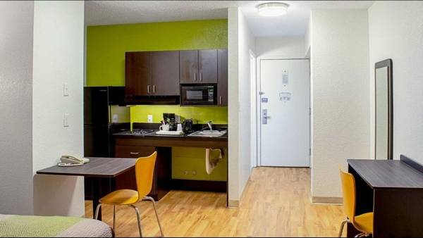 $275 / 1br - Weekly Specials with No Lease Commitment! (11645 Chesterdale Road, Springdale, OH)63685944493699122