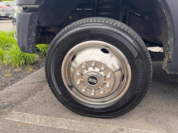 2016 Ford Super Duty F-550 - Photo 10