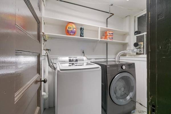 $2,500 / 1br - 557ft2 - Beaconsfield - Modern Kitchen w/ Utilities - Available Now (Brookline)64213547723907122