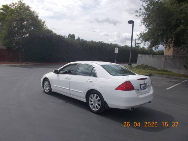 2007 Honda Accord EX-L Loaded One Owner - $4,995 (dublin / pleasanton / livermore)63487163414403124