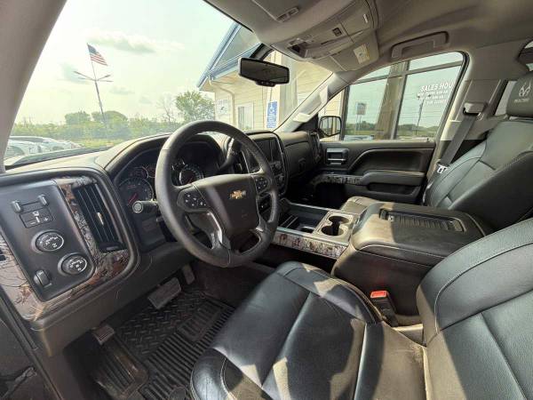 2017 Chevrolet Silverado 1500 - Photo 10