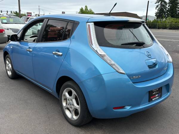 2011 Nissan Leaf // totalmente eléctrico // funciona y maneja bien - $2,995 (MUCHO POR DEBAJO DE KBB)63495749642881121
