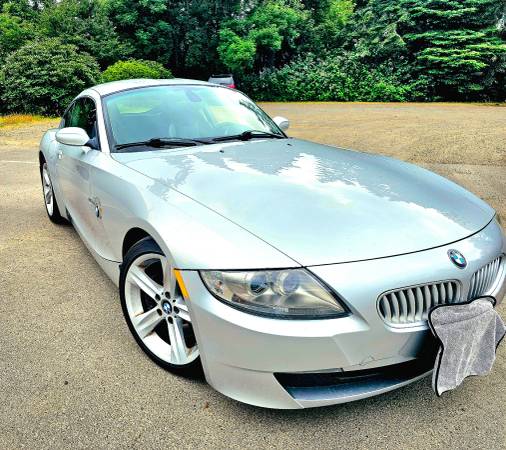 Moviéndose-2008 BMW Z4 3.0Si COUPE/ CAMBIO DE PALETAS-AUTOMÁTICO - $16,500 (Seattle)63654705991041122