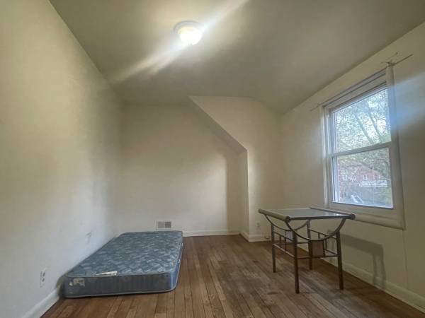 $1,090 / 1br - 230ft2 - Apartamento secundario, nivel inferior, en alquiler junto a Montgomery College (Rockville)63822036780675121