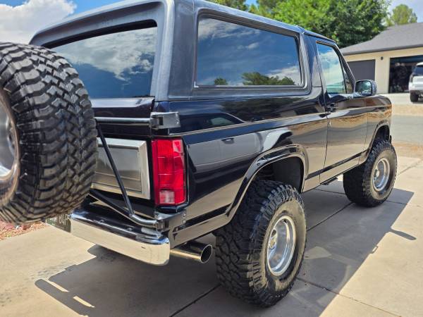1985 Ford Bronco 1