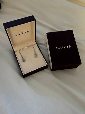 Lagos earrings 1
