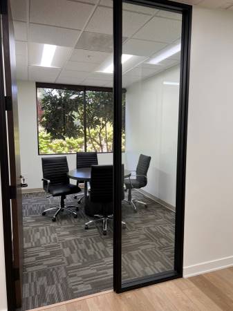 $900 / 200ft2 - Executive Workspace - offices for rent (Westlake Village)63800403195905121