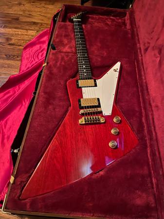 Gibson Explorer 1