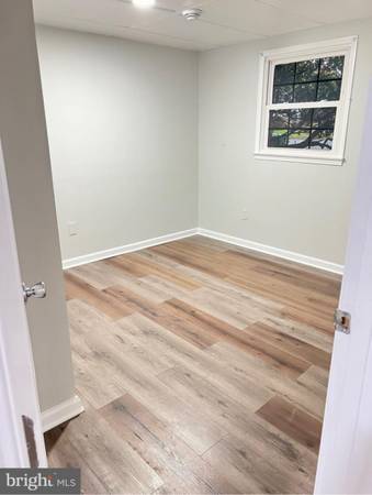 $1,699 / 2br - 1000ft2 - Amplio apartamento de 2 dormitorios en sótano – Entrada privada (Manassas)63896393659139123