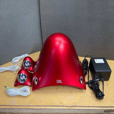 JBL CREATURE 2.1 POWERED SPEAKER SYSTEM 1