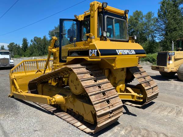 D6H LGP series II Cab Dozer 1