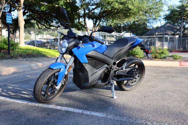 Zero S electric motorcycle 1