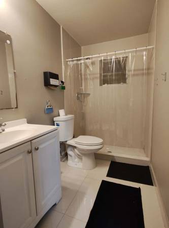$200 HABITACIÓN COMPARTIDA CON SERVICIOS INCLUIDOS – $200 POR SEMANA – $400 PARA EMPEZAR (West Palm Beach)64049455384577123