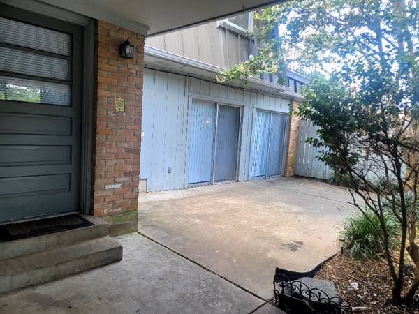 $1600.00 / 3br - 2000ft2 - 2820 N 4th St.64037557997315123