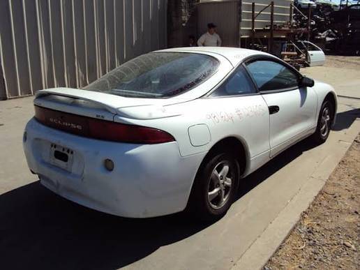 Looking for a reliable mobile mechanic in Phoenix to work on some cars 1