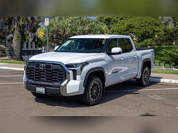 2022 Toyota Tundra SR5 4x4 4dr CrewMax Cab Pickup SB - $46795.0063470051228289122