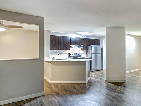 $2,796 / 3br - 1230ft2 - Spacious 3 Bedroom w/ Large Patio! 2 HEATED POOLS! (Mukilteo - Harbour Pointe)63929301702275121