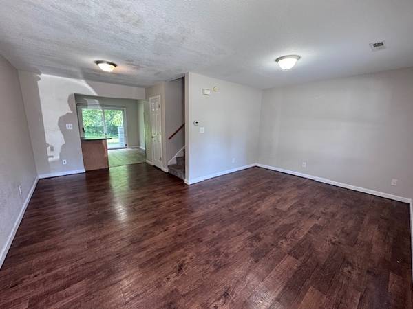 $1,100 / 2br - 1154 B LONG MEADOWS (LYNCHBURG, VA)63851968151427121