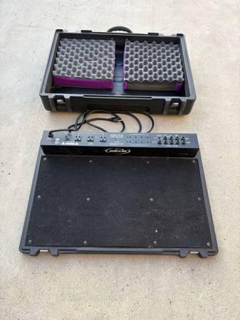 SKB PS-45 Professional Guitar Pedalboard 1
