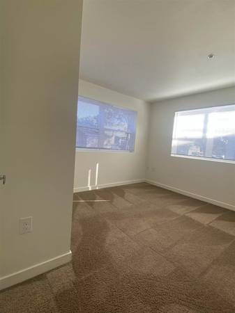 $1,550 / 2br - 938ft2 - Great 2 bed, 2 bath and your own private washer/dryer! Visit today! (Vancouver)63820882640641123