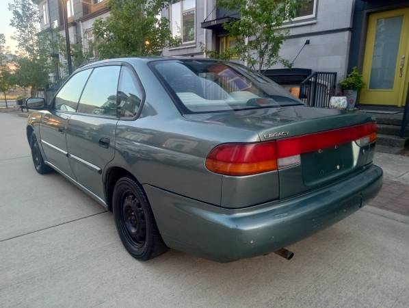 DIFÍCIL DE ENCONTRAR SUBARU LEGACY L AWD - $2,900 (Issaquah (BAJAS MILLAS))63624395902467123