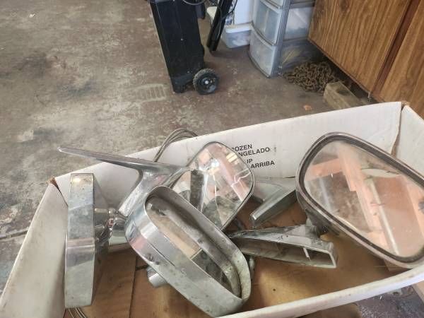 Car side mirrors 1