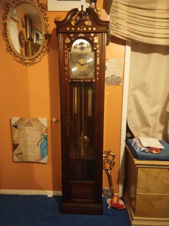 Grandfather clock 1