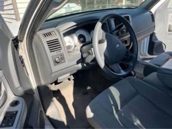 2006 Dodge Dakota Pickup – 139k Miles – Camper Top Included - $8,800 (Yakima)63436932882691123
