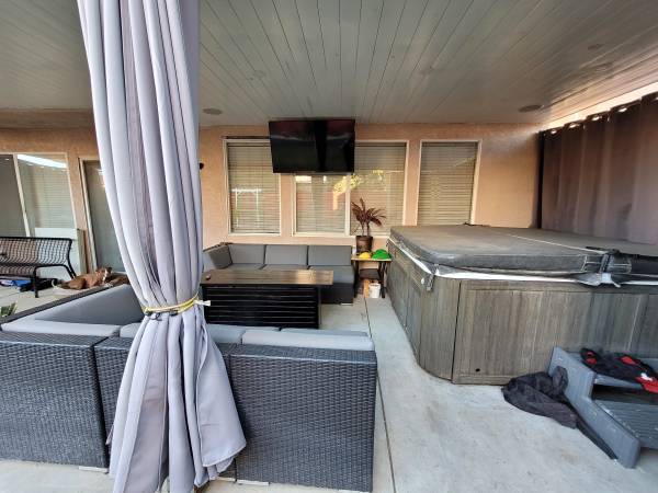 $1,000 / 4br - Habitación grande disponible en casa (Santa Maria (Taylor Elementary))63663820070401122