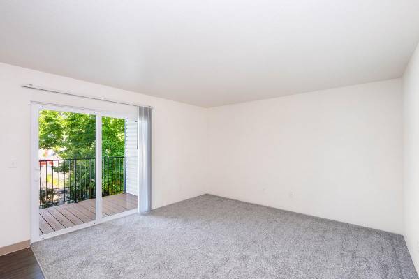 $1,500 / 2br - 900ft2 - ¡Retiros de 2 y 2 habitaciones! Camina al centro de Gresham, ¡esperan terrazas privadas! (Downtown Gresham)63831465924097122