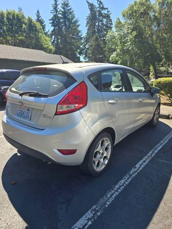 Ford Fiesta 2011 - $4,000 (Federal Way)63617141286401123
