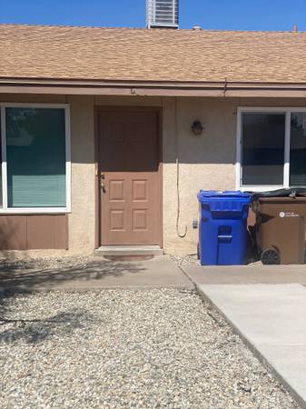 $975 / 2br - 900ft2 - Town House with Refrigerated Air (Las Cruces)64047886677891122