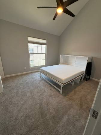 $700.00 / 1br - Habitación en alquiler en un encantador condominio de 2 habitaciones63687171971587120