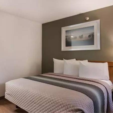 $1,250 / 1br - Your Ideal Stay - Affordable Monthly Rates, No Deposit Needed! (14800 E 42nd St S, Independence, MO)63902942821635121