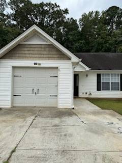 $1325.00 / 2br - 828ft2 - NO PETS, NO SMOKING/VAPING -  $1,325/month  Available 12/15/202563921558817283120