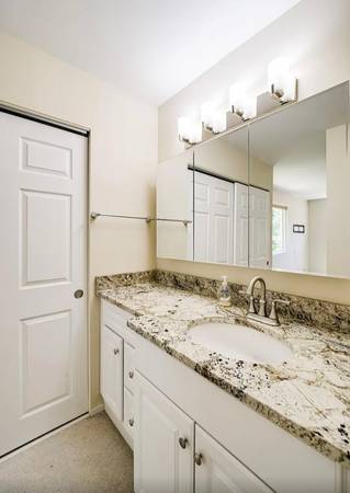 $1,725 / 4br - Large home in Alexandria, Private Primary en-suite Bedroom (Alexandria)63896037150082122
