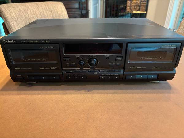 TECHNICS STEREO CASSETTE DECK 1