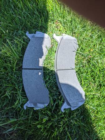 Brake pads set, medium duty 1