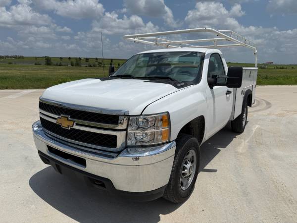 2014 Chevrolet Silverado 2500HD Cabina Regular Camión de Servicio/Utilitario - $10,750 (Hutto)63439179760129122
