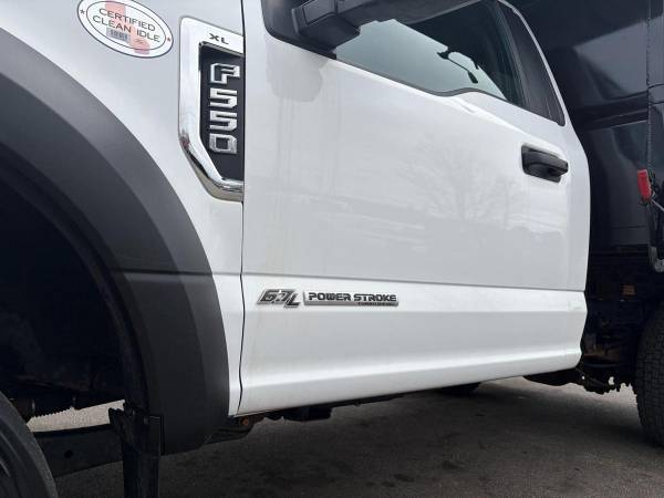 2020 Ford Super Duty F-550 - Photo 13