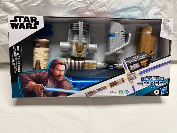 Brand New Star Wars Lightsaber Forge: Obi-Wan Kenobi Jedi Master Set 1