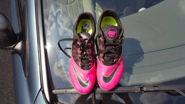 Girl's nike sport shoe 1
