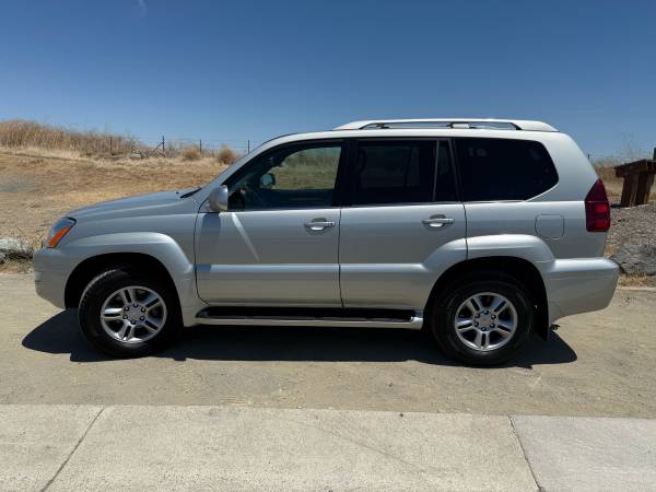 2003 Lexus GX470 con 51.000 millas - $29.990 (Lafayette)63501029280385121