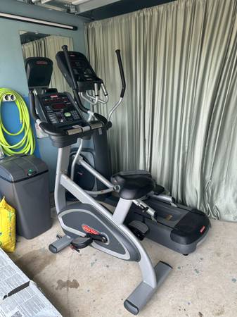 Commercial Grade Star Trac Elliptical & Upright Bike - Self-Powered 1