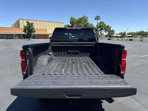 2024 Chevrolet Silverado 2500HD High - Photo 6
