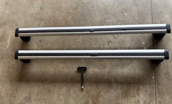 2018-2025 Audi Q5 roof rack 1