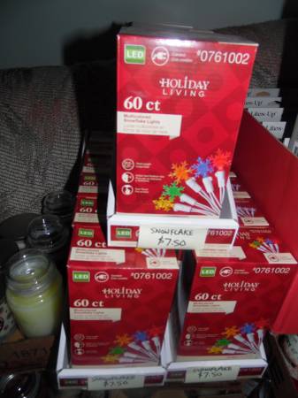 60ct LED Snowflake Shaped Multi-Color Lights --New in Box-Half Price-- 1